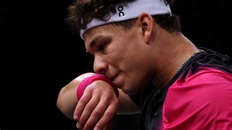 American players Shelton, Tiafoe exit Paris Masters in opening round, Murray also loses